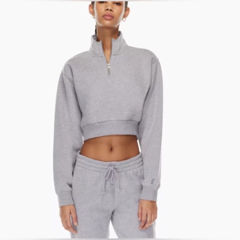 New Aritzia TNA Airy Perfect Grey Quarter-Zip Pullover French Terry Sweatshirt - Picture 2 of 12